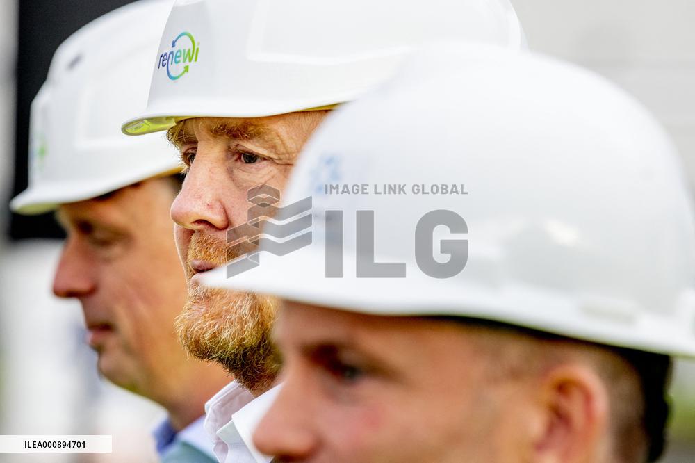 King Willem-Alexander Visits The First Dutch bio-LNG Installation - Amsterdam