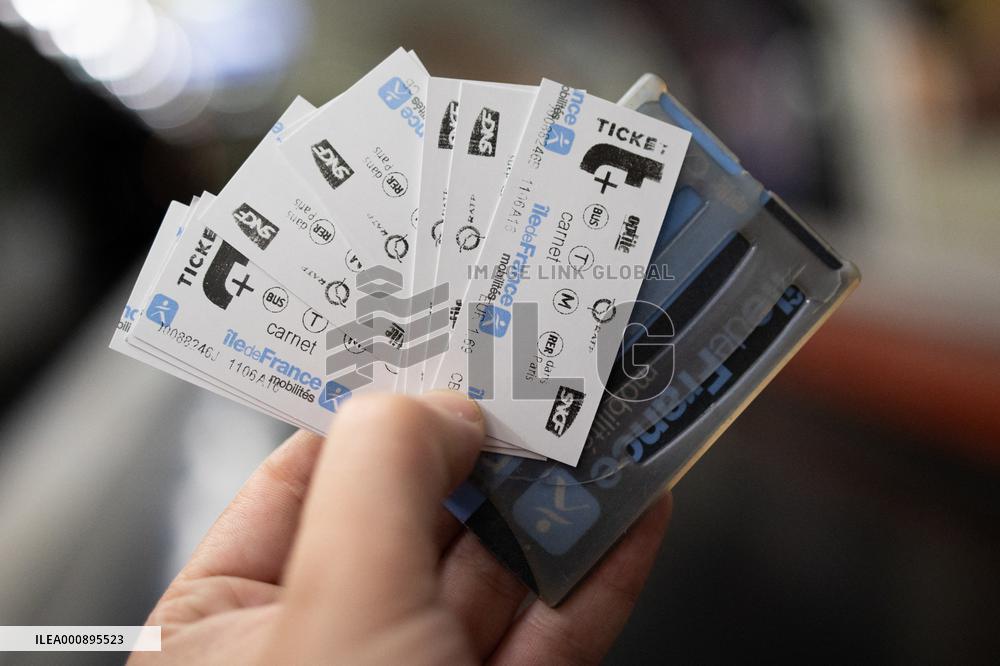 Illustrations of metro tickets - Paris