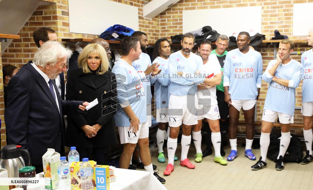Macron Prepares To play A Football Match - Poissy