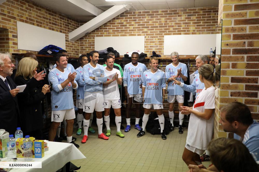 Macron Prepares To play A Football Match - Poissy