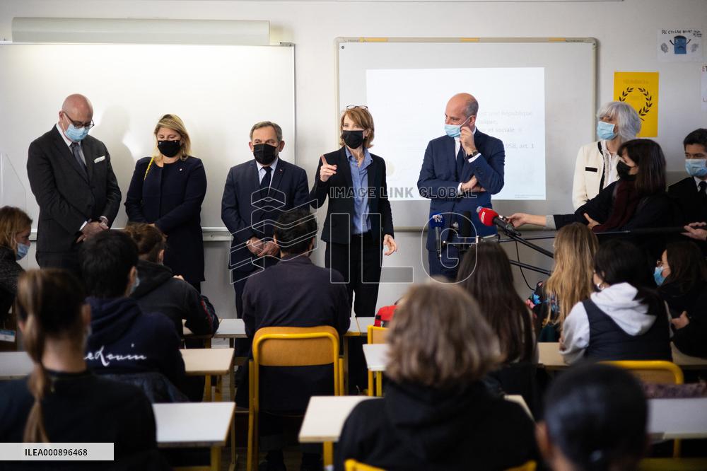 Jean-Michel Blanquer visits a high school on the eve of the national hommage for Samuel Paty - Paris