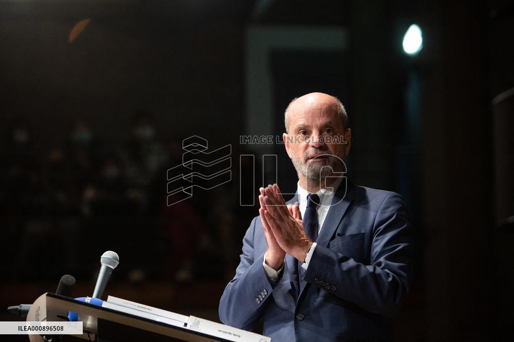 Jean-Michel Blanquer visits a high school on the eve of the national hommage for Samuel Paty - Paris