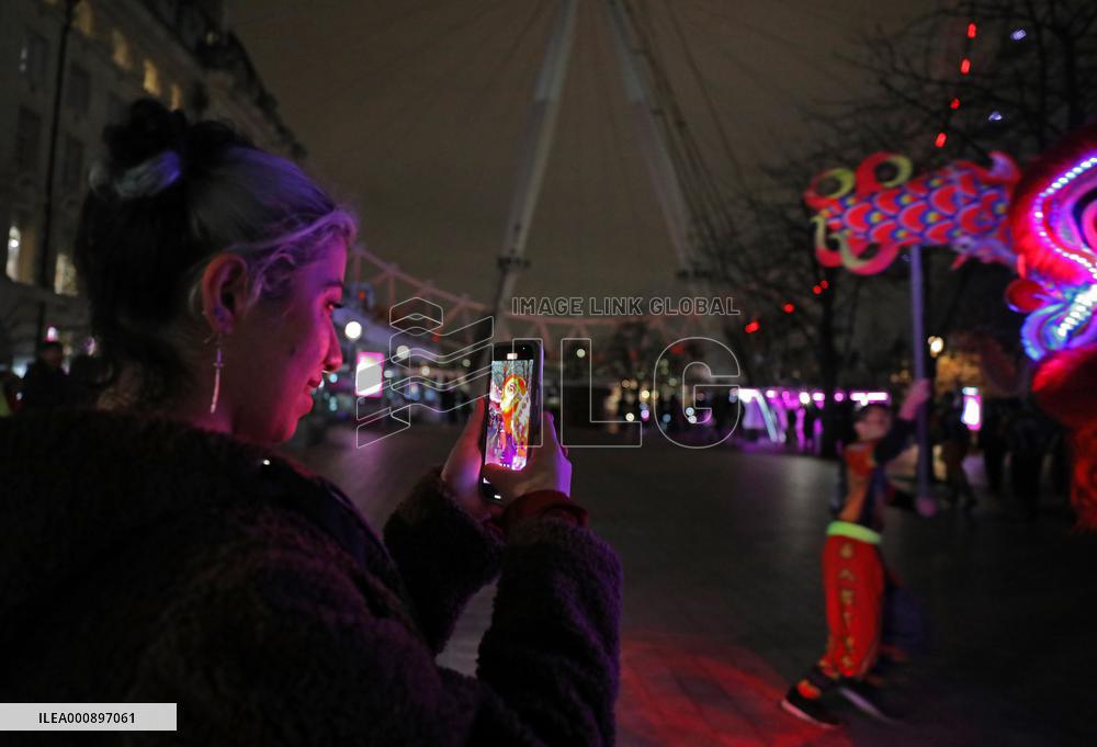 BRITAIN-LONDON-LONDON EYE-RED LIGHT