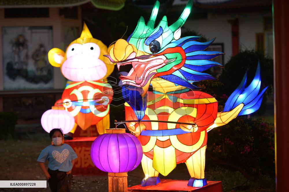 THAILAND-SAMUT PRAKAN-LANTERNS-SPRING FESTIVAL