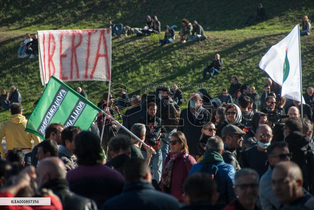 No Green Pass Protest - Rome