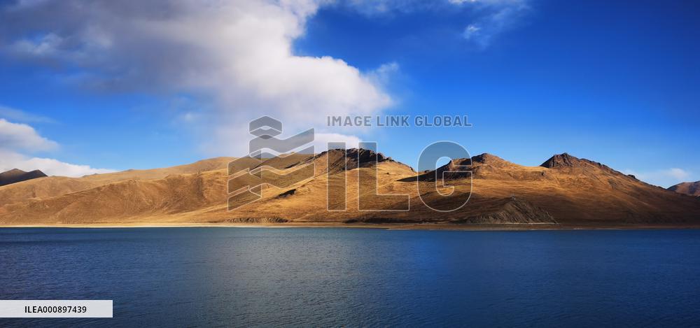CHINA-TIBET-YAMZBOG YUMCO LAKE-SCENERY (CN)