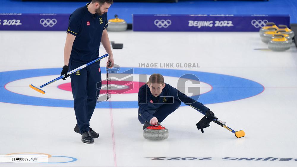 (BEIJING2022)CHINA-BEIJING-OLYMPIC WINTER GAMES-CURLING-MIXED DOUBLES (CN)