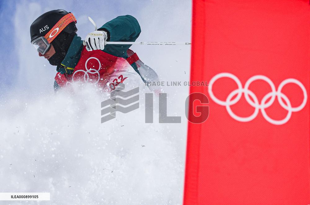 (BEIJING2022) CHINA-ZHANGJIAKOU-OLYMPIC WINTER GAMES-FREESTYLE SKIING-MEN'S MOGULS QUALIFICATION (CN)