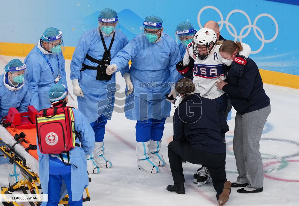 (BEIJING2022)CHINA-BEIJING-OLYMPIC WINTER GAMES-ICE HOCKEY-WOMEN'S PRELIMINARY-USA VS FIN (CN)
