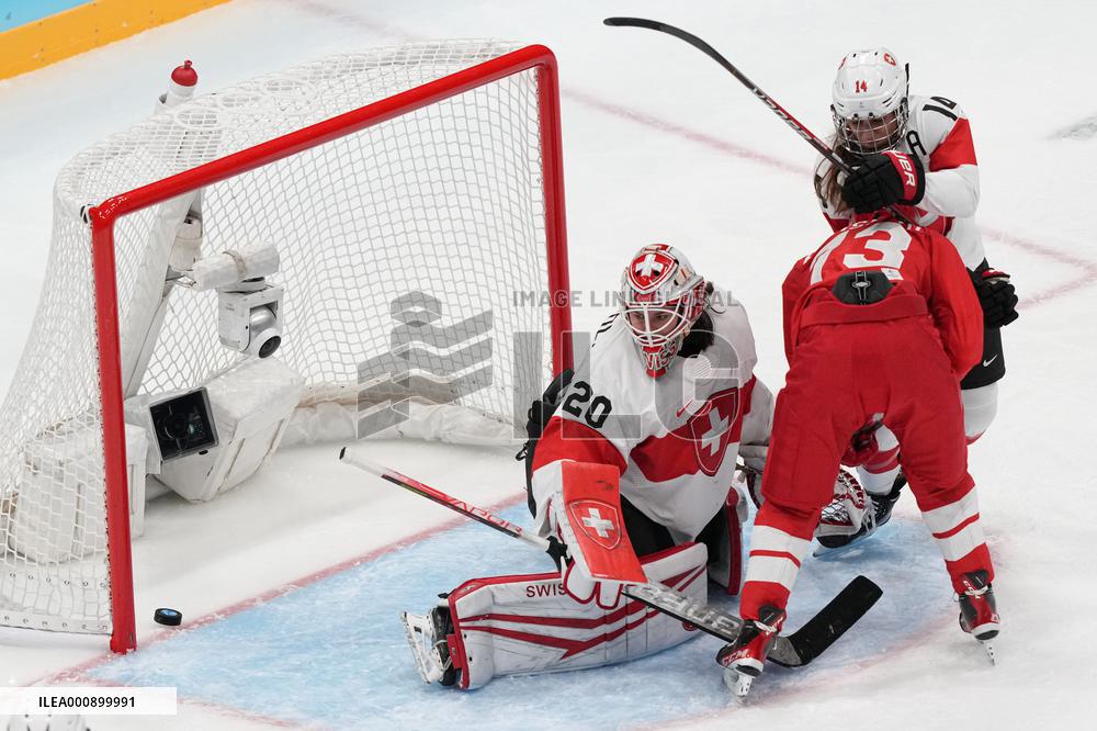 (BEIJING2022)CHINA-BEIJING-OLYMPIC WINTER GAMES-ICE HOCKEY-WOMEN'S PRELIMINARY-ROC VS SWITZERLAND