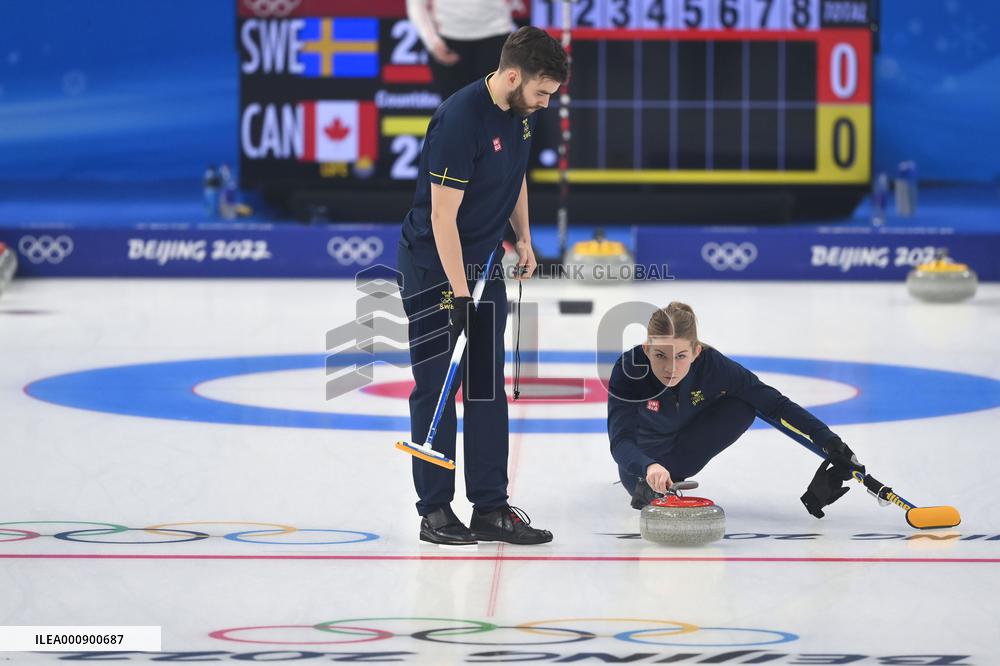 (BEIJING2022)CHINA-BEIJING-OLYMPIC WINTER GAMES-CURLING-MIXED DOUBLES-SWEDEN VS CANADA (CN)