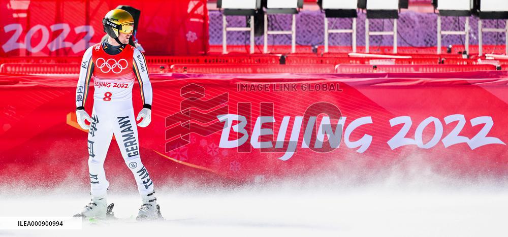 (BEIJING2022)CHINA-BEIJING-OLYMPIC WINTER GAMES-ALPINE SKIING-MEN'S DOWNHILL-TRAINING (CN)