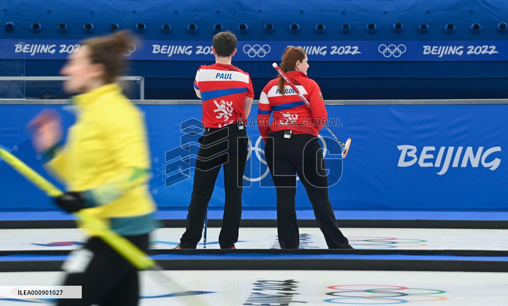 (BEIJING2022)CHINA-BEIJING-OLYMPIC WINTER GAMES-CURLING-MIXED DOUBLES-CZECH VS ITALY (CN)