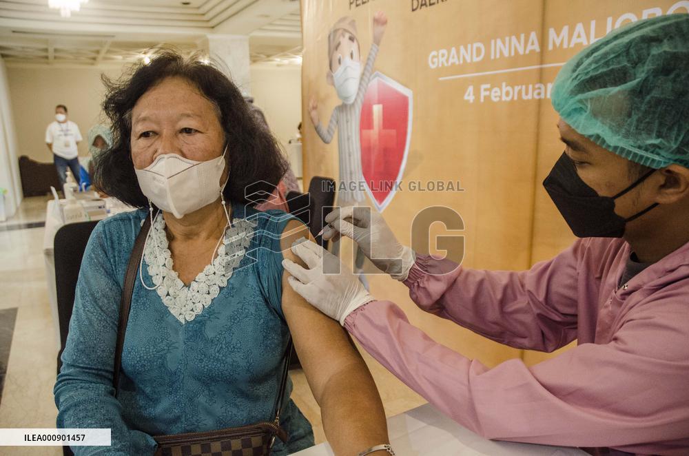 INDONESIA-COVID-19-CASES-INCREASE