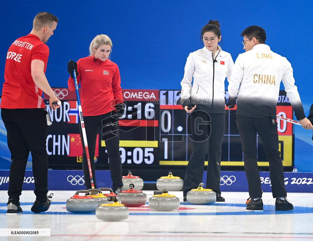 (BEIJING2022)CHINA-BEIJING-WINTER OLYMPIC GAMES-CURLING-MIXED DOUBLES-CHINA VS NORWAY (CN)