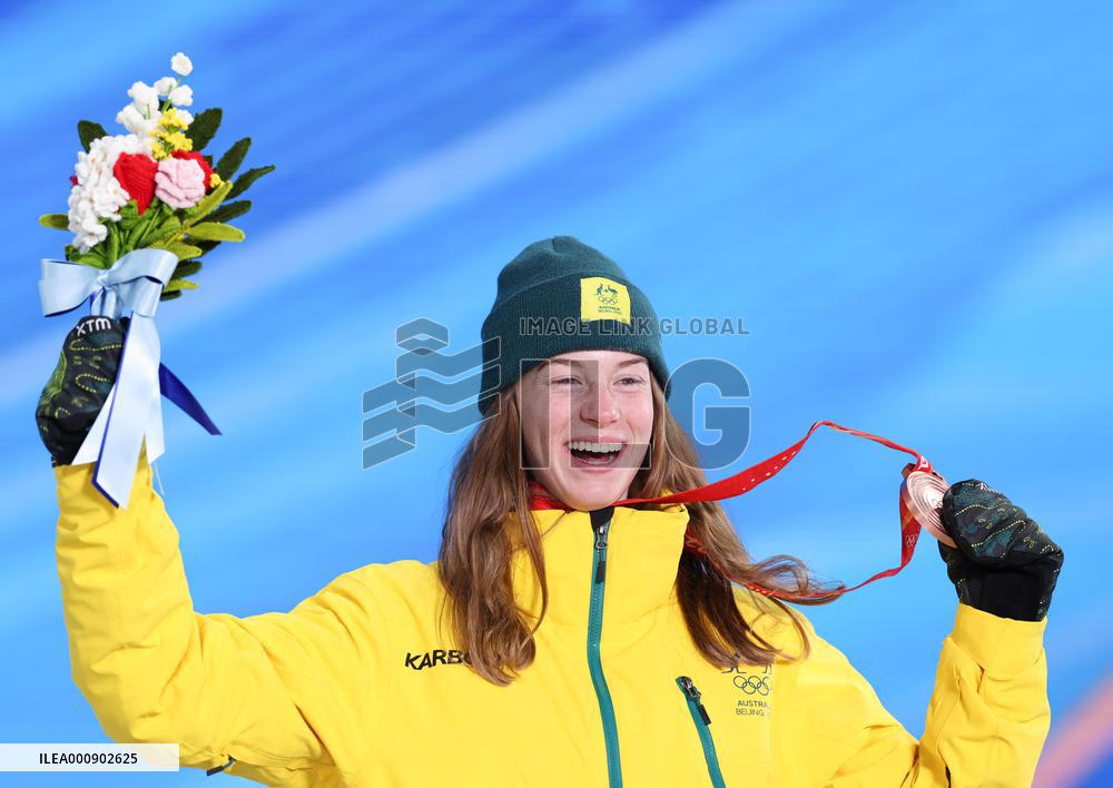 (BEIJING2022)CHINA-ZHANGJIAKOU-OLYMPIC WINTER GAMES-AWARDING CEREMONY (CN)