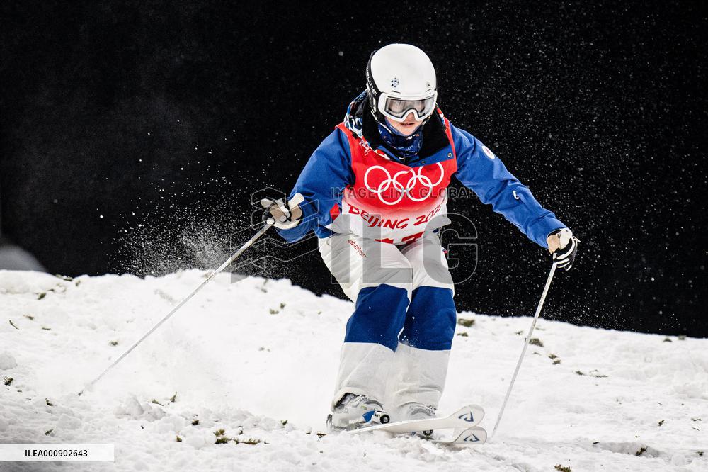 (BEIJING2022)CHINA-ZHANGJIAKOU-OLYMPIC WINTER GAMES-FREESTYLE SKIING-WOMEN'S MOGULS (CN)