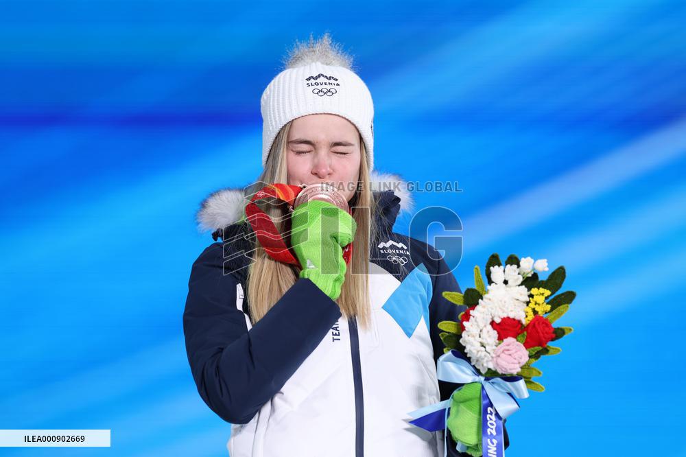(BEIJING2022)CHINA-ZHANGJIAKOU-OLYMPIC WINTER GAMES-AWARDING CEREMONY (CN)