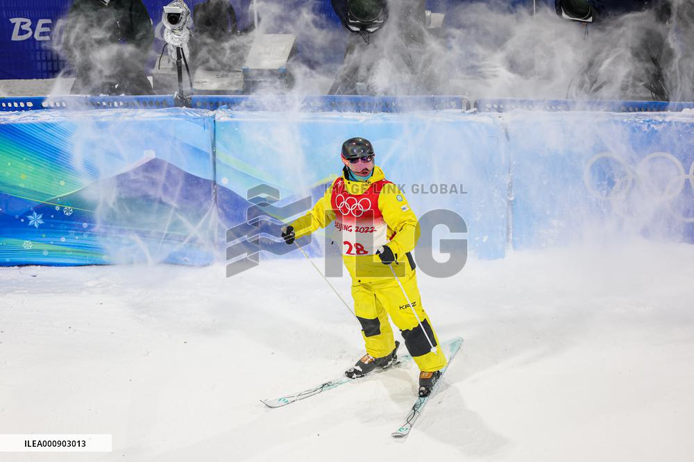 (BEIJING2022) CHINA-ZHANGJIAKOU-OLYMPIC WINTER GAMES-FREESTYLE SKIING-MEN'S MOGULS FINAL (CN)
