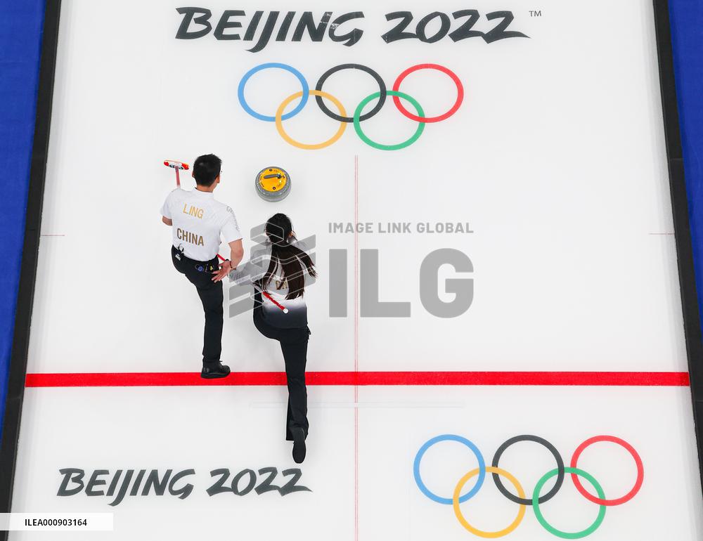 (XHTP)(BEIJING2022)CHINA-BEIJING-WINTER OLYMPIC GAMES-CURLING-MIXED DOUBLES-CHINA VS BRITAIN (CN)