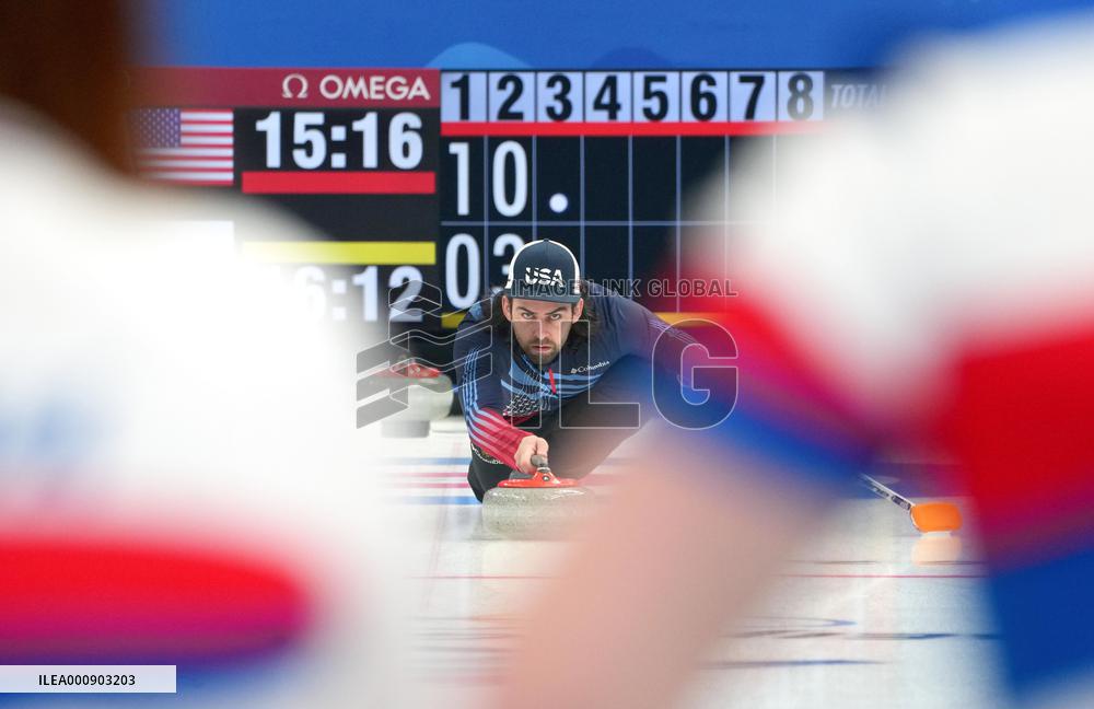 (XHTP)(BEIJING2022)CHINA-BEIJING-WINTER OLYMPIC GAMES-CURLING-MIXED DOUBLES-CZECH REPUBLIC VS U.S. (CN)