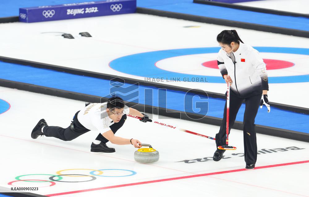 (BEIJING2022)CHINA-BEIJING-WINTER OLYMPIC GAMES-CURLING-MIXED DOUBLES-CHINA VS BRITAIN (CN)