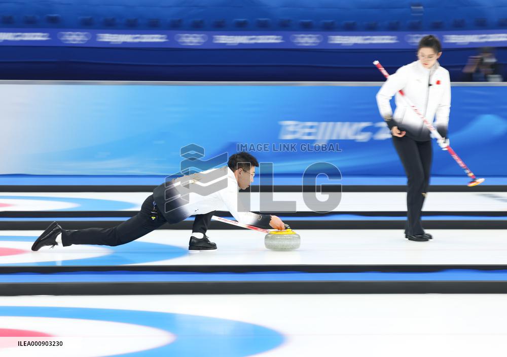 (BEIJING2022)CHINA-BEIJING-WINTER OLYMPIC GAMES-CURLING-MIXED DOUBLES-CHINA VS BRITAIN (CN)