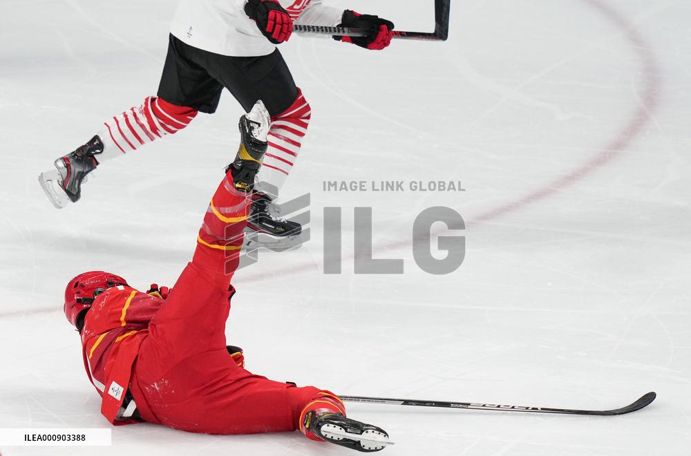 (XHTP)(BEIJING2022)CHINA-BEIJING-OLYMPIC WINTER GAMES-ICE HOCKEY-WOMEN'S PRELIMINARY-CHINA VS JAPAN