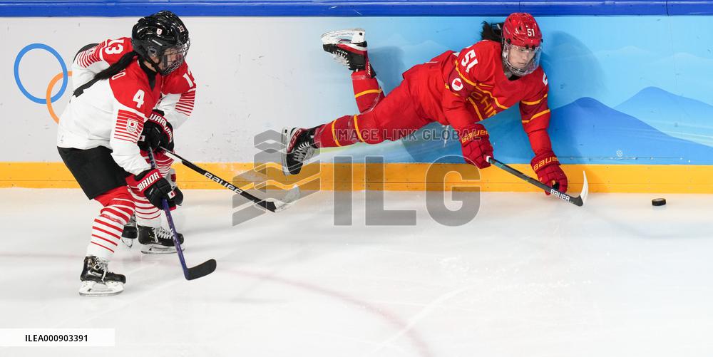(XHTP)(BEIJING2022)CHINA-BEIJING-OLYMPIC WINTER GAMES-ICE HOCKEY-WOMEN'S PRELIMINARY-CHINA VS JAPAN