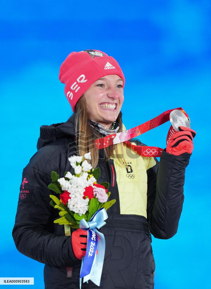 (BEIJING2022)CHINA-ZHANGJIAKOU-OLYMPIC WINTER GAMES-AWARDING CEREMONY (CN)