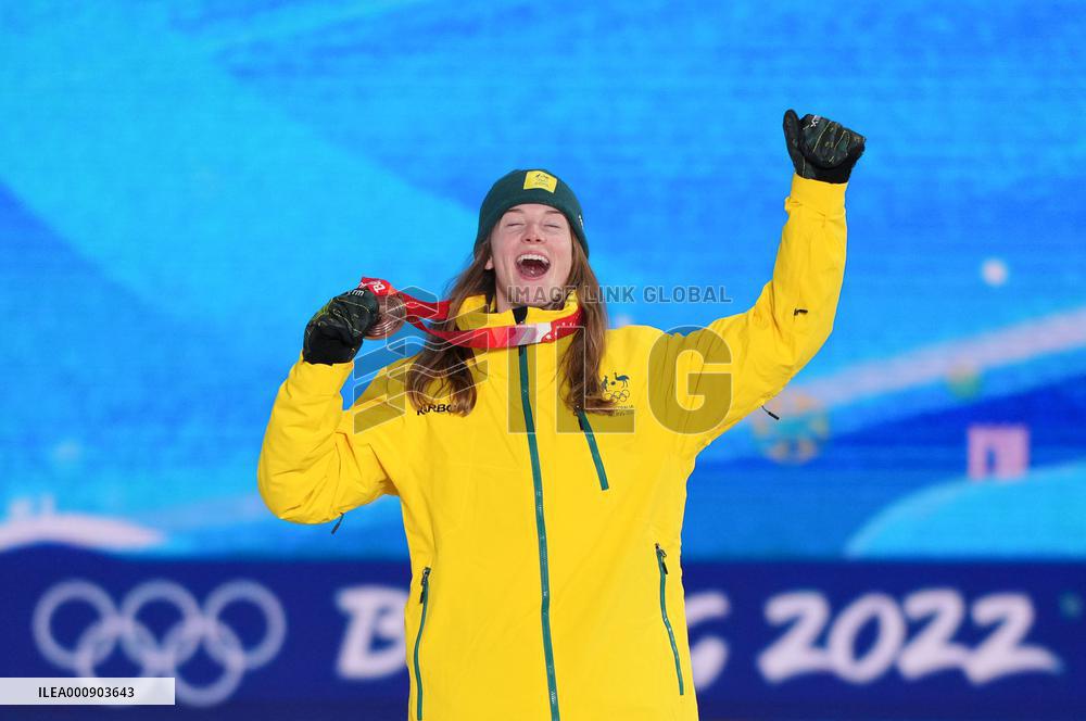 (BEIJING2022)CHINA-ZHANGJIAKOU-OLYMPIC WINTER GAMES-AWARDING CEREMONY (CN)