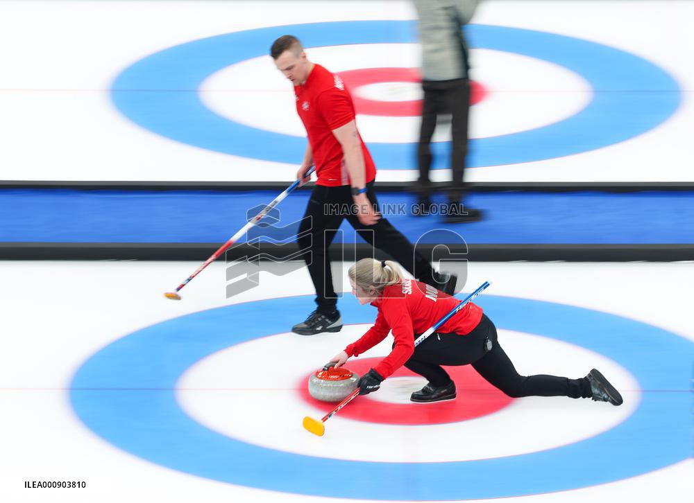 (BEIJING2022)CHINA-BEIJING-WINTER OLYMPIC GAMES-CURLING-MIXED DOUBLES-CHINA VS NORWAY (CN)