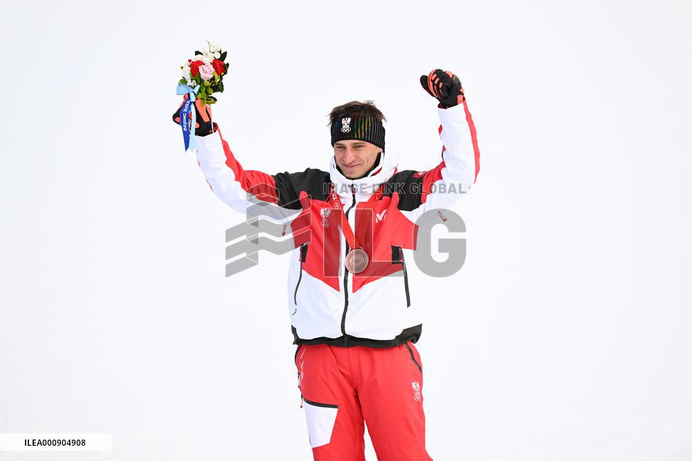 (BEIJING2022)CHINA-BEIJING-OLYMPIC WINTER GAMES-ALPINE SKIING-MEN'S DOWNHILL (CN)