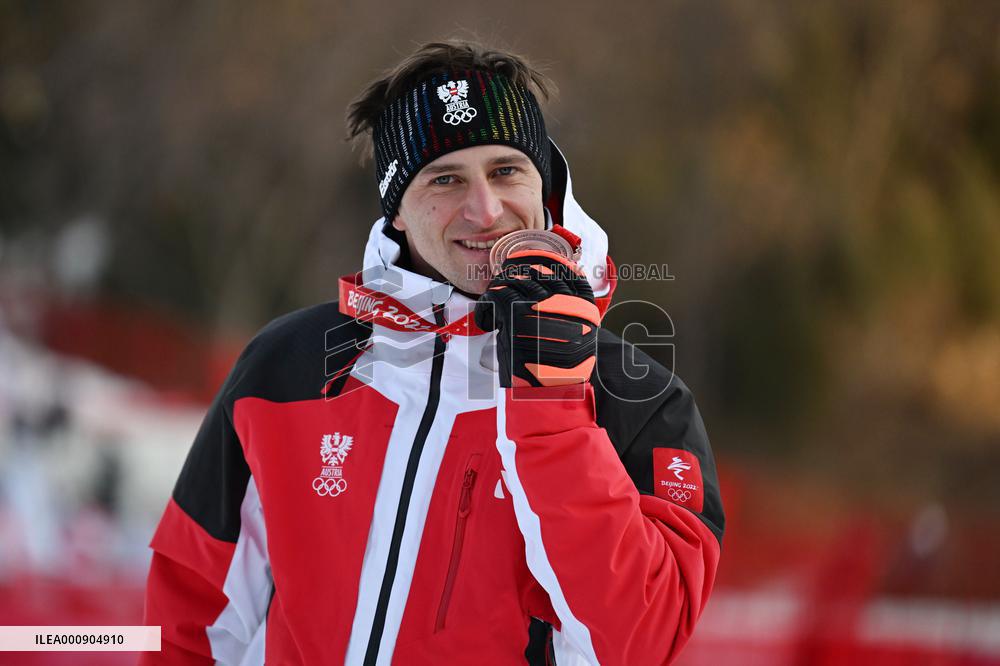 (BEIJING2022)CHINA-BEIJING-OLYMPIC WINTER GAMES-ALPINE SKIING-MEN'S DOWNHILL (CN)