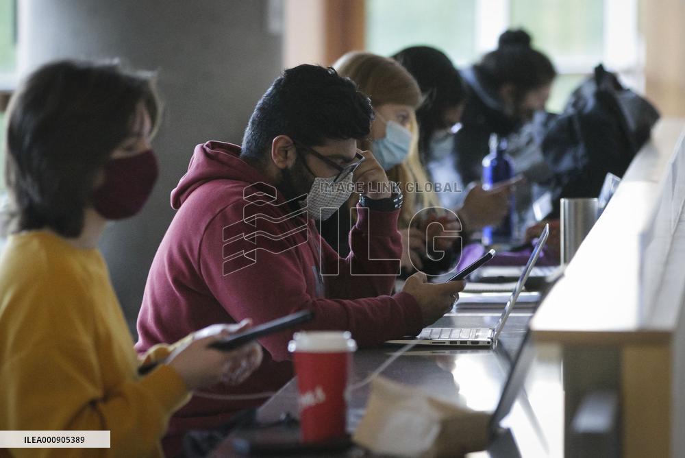 CANADA-VANCOUVER-COVID-19-UBC-IN-PERSON CLASS