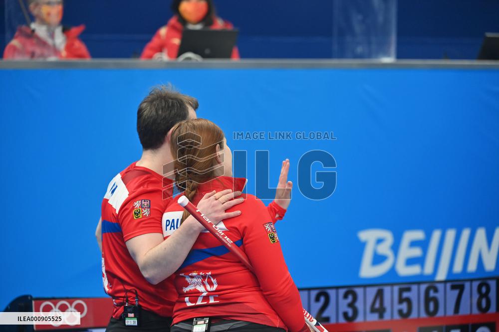 (BEIJING2022)CHINA-BEIJING-WINTER OLYMPIC GAMES-CURLING-MIXED DOUBLES-CHINA VS CZECH REPUBLIC (CN)