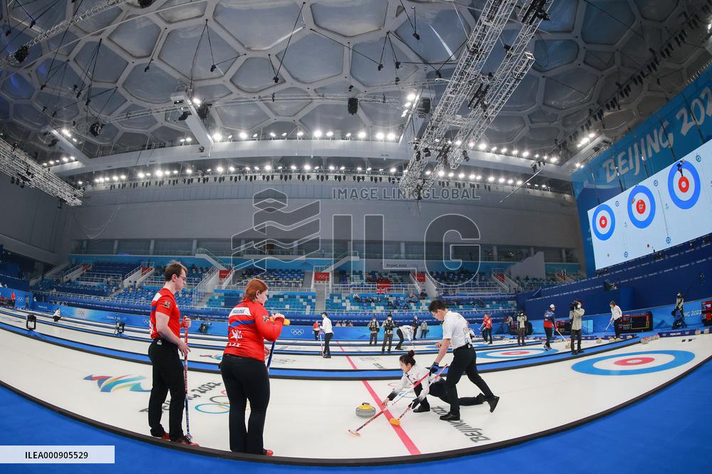 (BEIJING2022)CHINA-BEIJING-WINTER OLYMPIC GAMES-CURLING-MIXED DOUBLES-CHINA VS CZECH REPUBLIC (CN)