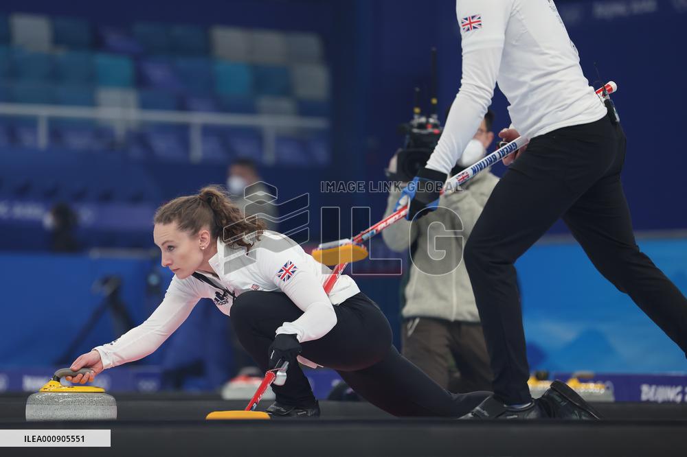 (BEIJING2022)CHINA-BEIJING-WINTER OLYMPIC GAMES-CURLING-MIXED DOUBLES-BRITAIN VS U.S (CN)