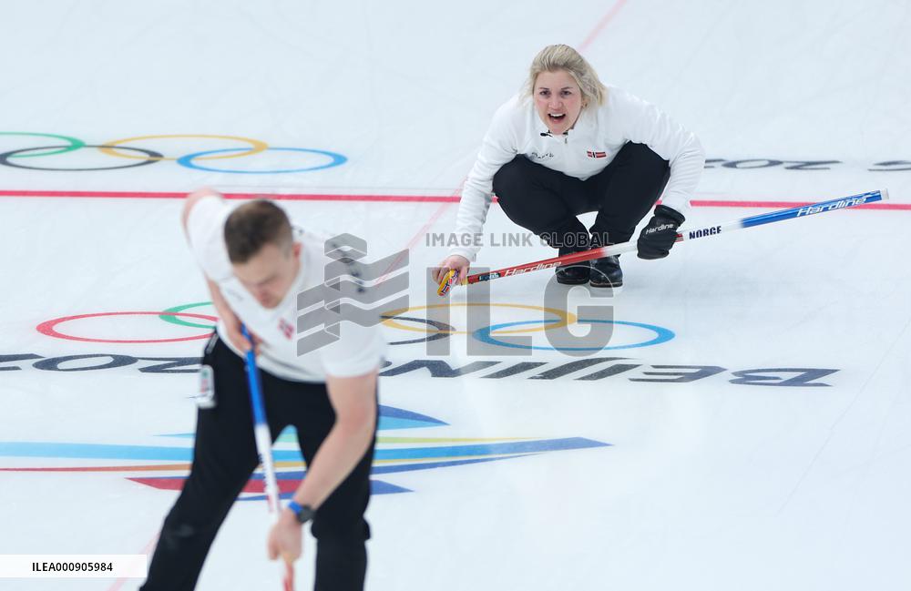 (BEIJING2022)CHINA-BEIJING-WINTER OLYMPIC GAMES-CURLING-MIXED DOUBLES (CN)