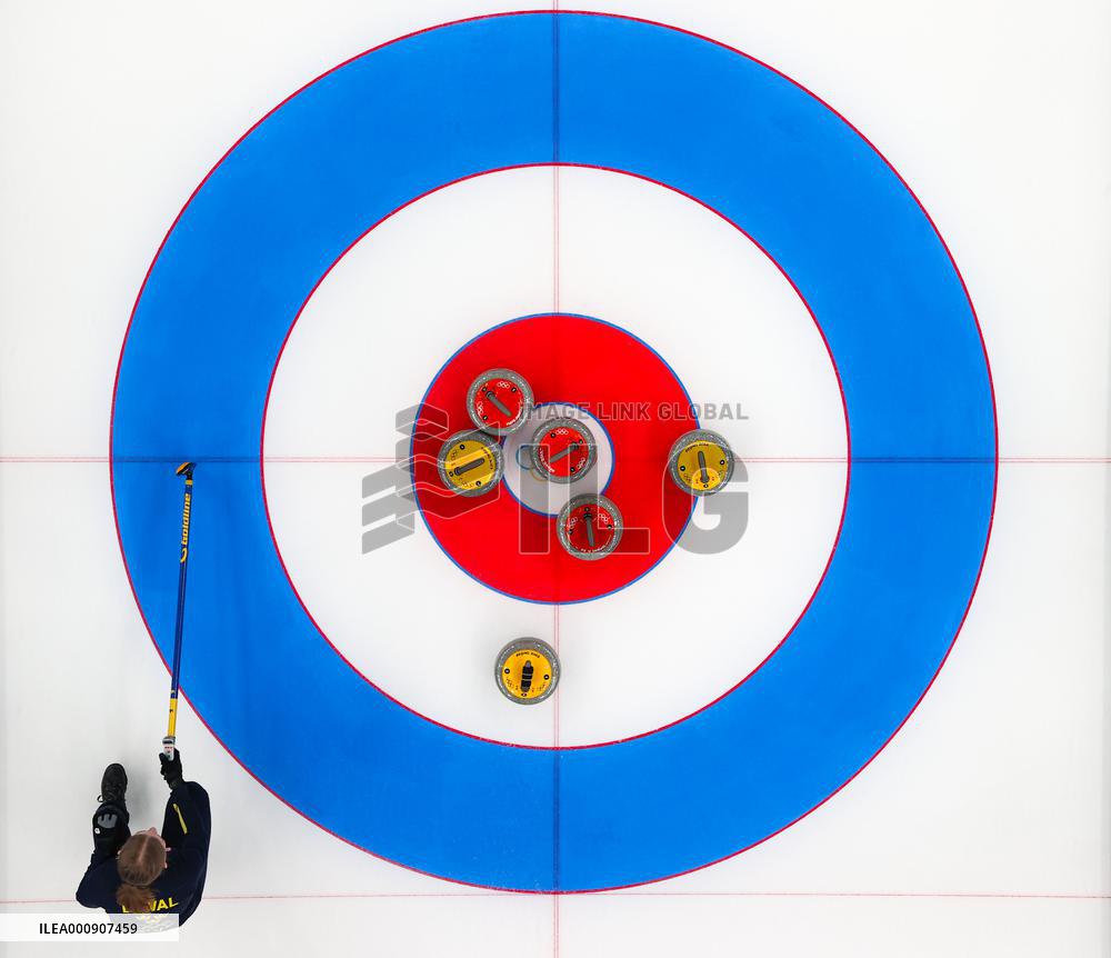 (XHTP)(BEIJING2022)CHINA-BEIJING-WINTER OLYMPIC GAMES-CURLING-MIXED DOUBLES (CN)