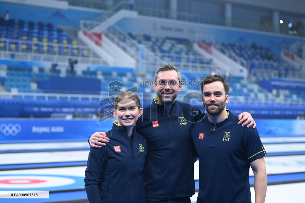 (BEIJING2022)CHINA-BEIJING-OLYMPIC WINTER GAMES-CURLING-MIXED DOUBLES-BRONZE MEDAL GAME (CN)