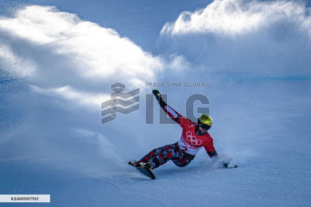 (BEIJING2022)CHINA-ZHANGJIAKOU-OLYMPIC WINTER GAMES-SNOWBOARD-MEN'S PARALLEL GIANT SLALOM-FINAL (CN)