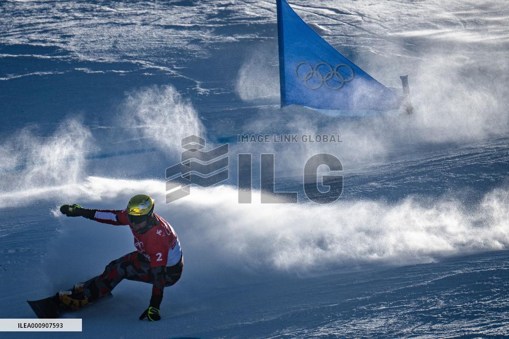 (BEIJING2022)CHINA-ZHANGJIAKOU-OLYMPIC WINTER GAMES-SNOWBOARD-MEN'S PARALLEL GIANT SLALOM-FINAL (CN)