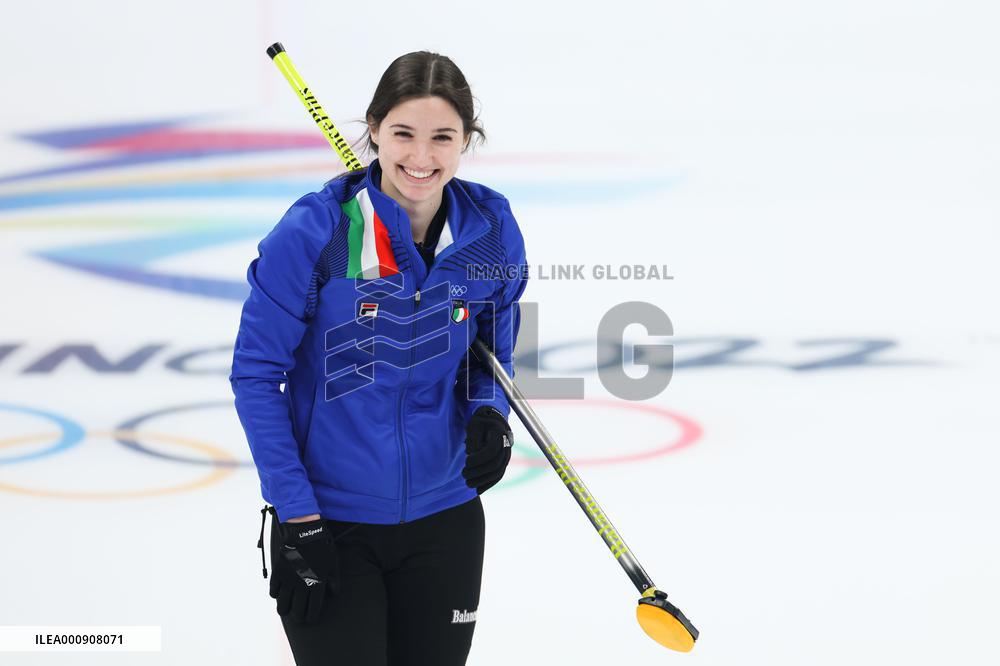 (BEIJING2022)CHINA-BEIJING-WINTER OLYMPIC GAMES-CURLING-MIXED DOUBLES-GOLD MEDAL GAME-ITALY VS NORWAY(CN)