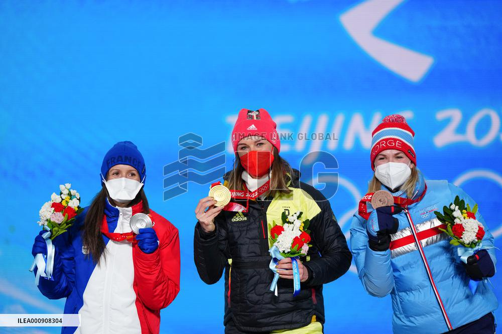 (BEIJING2022)CHINA-ZHANGJIAKOU-OLYMPIC WINTER GAMES-AWARDING CEREMONY (CN)