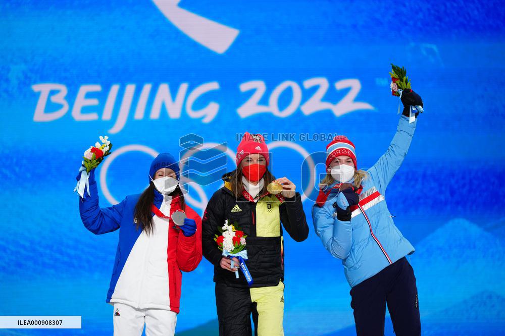 (BEIJING2022)CHINA-ZHANGJIAKOU-OLYMPIC WINTER GAMES-AWARDING CEREMONY (CN)