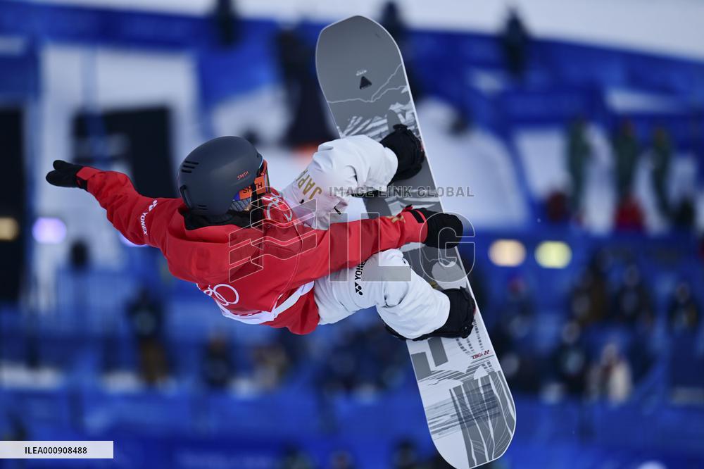 (BEIJING2022)CHINA-ZHANGJIAKOU-OLYMPIC WINTER GAMES-WOMEN'S SNOWBOARD HALFPIPE-QUALIFICATION (CN)