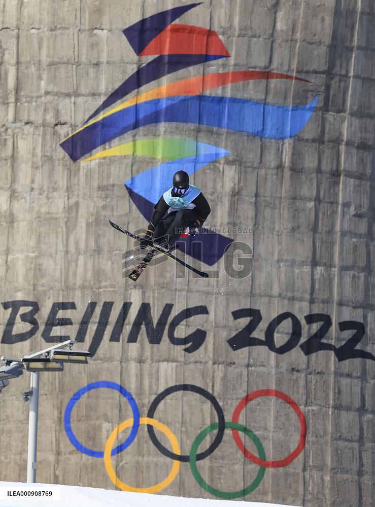 (XHTP)(BEIJING2022)CHINA-BEIJING-OLYMPIC WINTER GAMES-FREESTYLE SKIING-MEN'S FREESKI BIG AIR-FINAL (CN)
