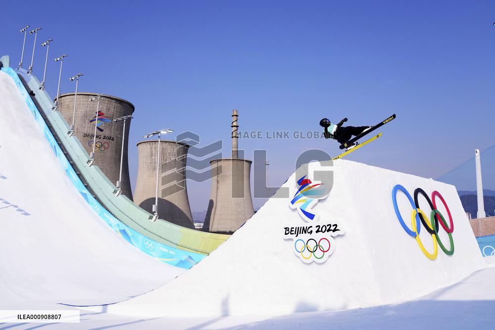 (BEIJING2022)CHINA-BEIJING-OLYMPIC WINTER GAMES-FREESTYLE SKIING-MEN'S FREESKI BIG AIR-FINAL (CN)