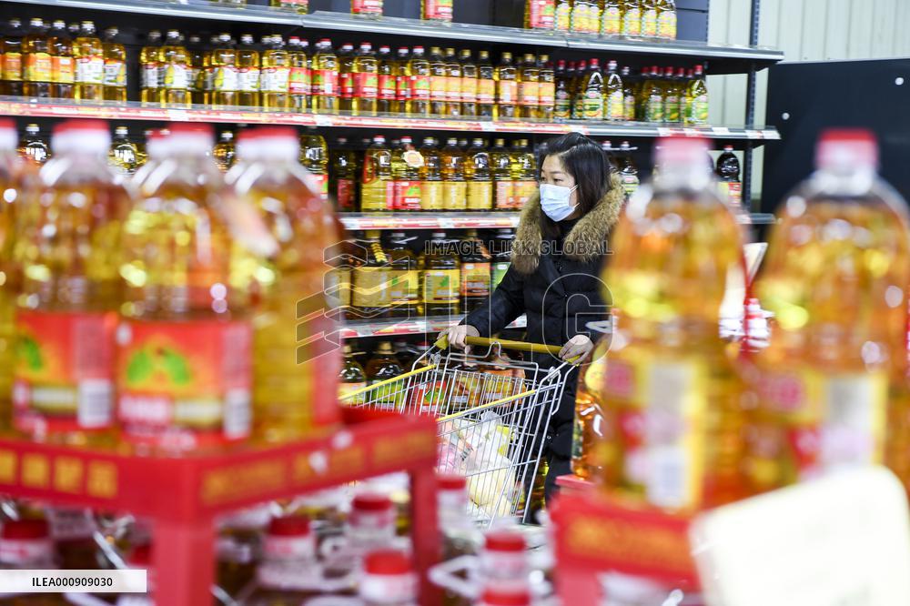 CHINA-GUANGXI-DEBAO-COVID-19-MARKET SUPPLIES (CN)